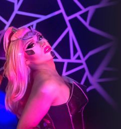 Drag Queen Shows at Las Vegas's Diva Royale image 16