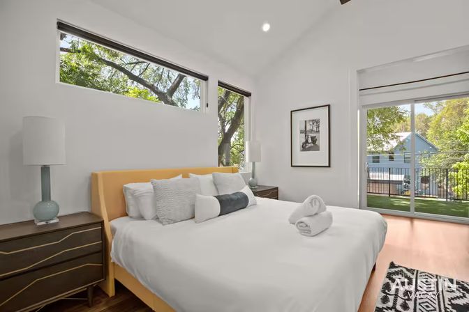 Dual-Home Oasis in East Austin with Pool + Outdoor Lounge image 40