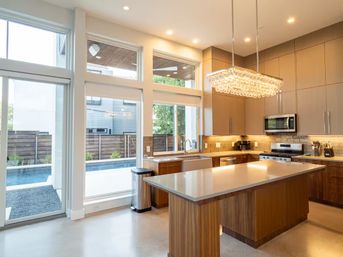 Charlene: East Austin Stunner with Pool, Rooftop Deck & Downtown Views image 12