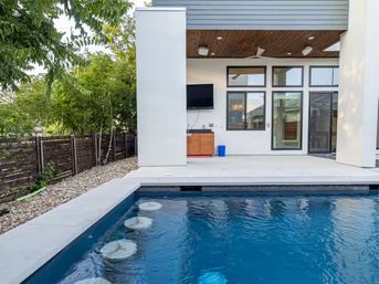 Charlene: East Austin Stunner with Pool, Rooftop Deck & Downtown Views image 26