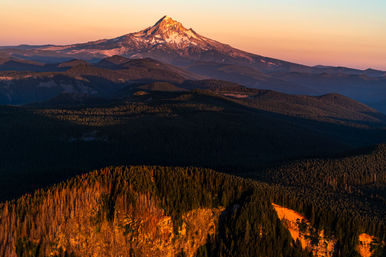 Portland's Best Scenic Flight of Mt. Hood & the Columbia River Gorge image 12