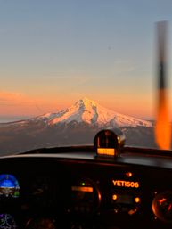 Portland's Best Scenic Flight of Mt. Hood & the Columbia River Gorge image 6