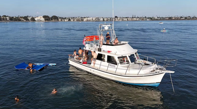 Private San Diego Yacht Party: BYO Food, Drinks & Fun (21 Guests) image 1
