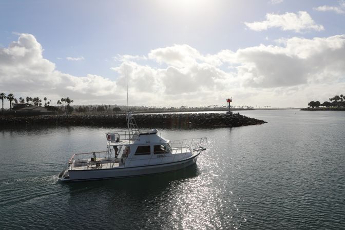 Private San Diego Yacht Party: BYO Food, Drinks & Fun (21 Guests) image 18