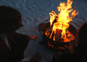 Beachside Dinner Experience with Bonfire Setup: Full-Service, Upscale Catering & Decor Options image 2