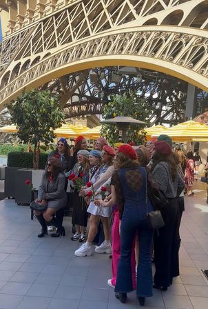 Chéri Encore Package: Brunch, Limo & Pool Party image 14