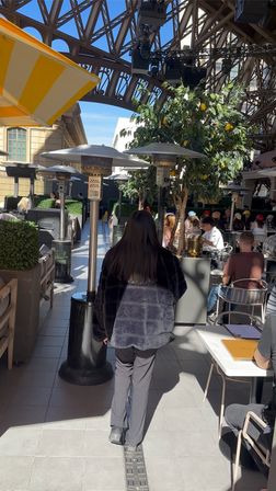 Chéri Encore Package: Brunch, Limo & Pool Party image 10