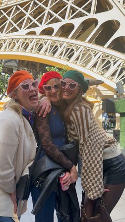 Chéri Encore Package: Brunch, Limo & Pool Party image 2