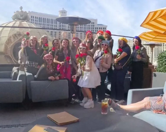 Chéri Encore Package: Brunch, Limo & Pool Party image 5