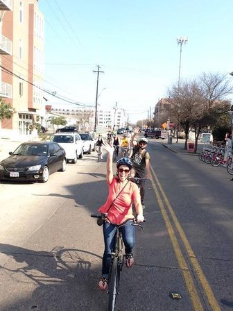 City Murals, Ladybird Lake and Downtown Austin Biking City Tour image 1