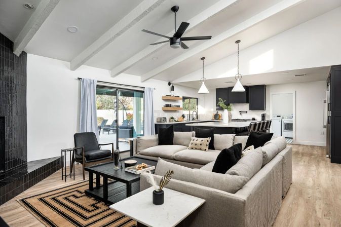 La Quinta Del Sol: Poolside Chill & Prime Scottsdale Location image 6