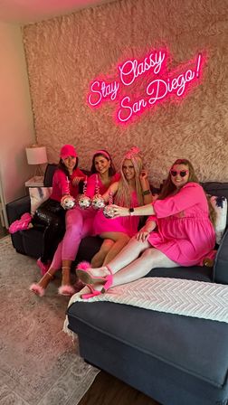 Ultimate Pink Paradise: Airbnb + Mustang Rental, Kiwi Spa, VR Party, Cafe & Boat Cruise image 3