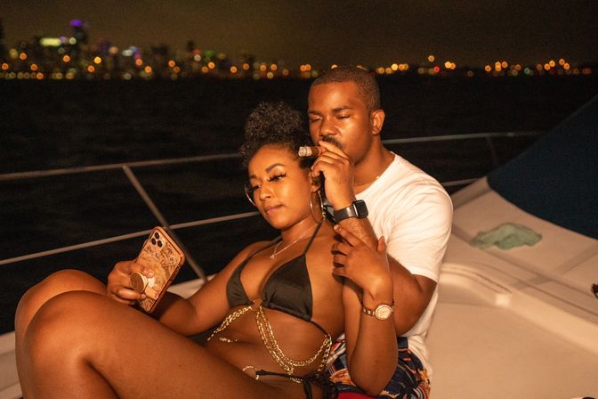 Insta-Worthy Yacht Party with Open Bar & Party Bus Experience image 6