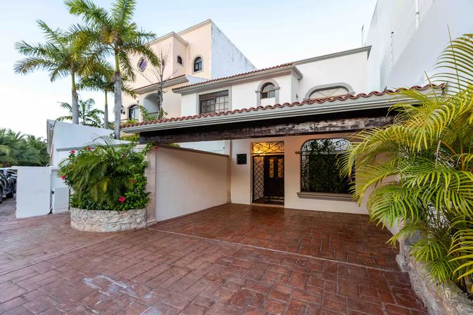 Casa Lagoon Cancun: 5BR Waterfront Villa with Private Pool image 37