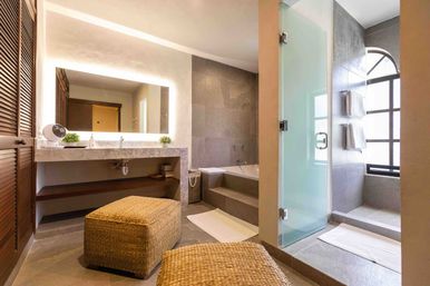Casa Lagoon Cancun: 5BR Waterfront Villa with Private Pool image 22