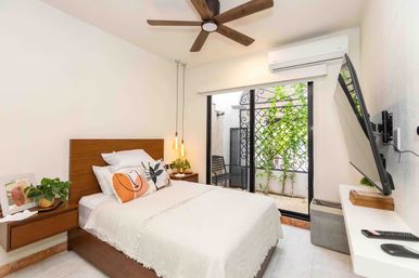 Casa Lagoon Cancun: 5BR Waterfront Villa with Private Pool image 29