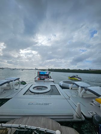 Yacht Party on Jerico Play: Floating Waterpark & Day Club  image 3