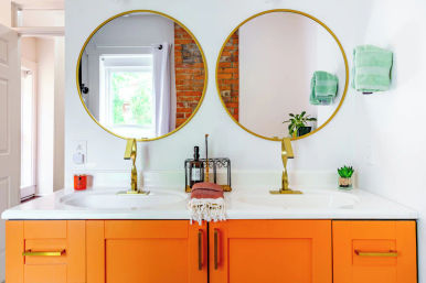 Jungalow: Bold, Plant-Filled Stay with Backyard in Heart of Columbus image 42