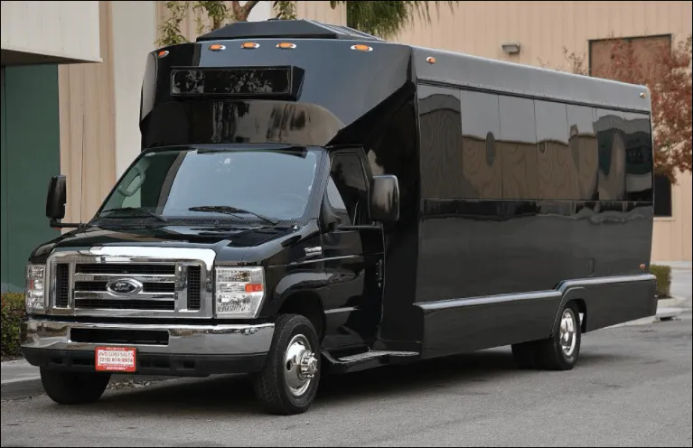 Limousine, SUV & Party Bus Transportation with Royalty Limousine San Diego (BYOB) image 10