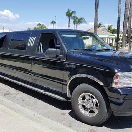 Limousine, SUV & Party Bus Transportation with Royalty Limousine San Diego (BYOB) image 2