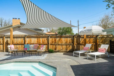 La Maison Bleue: Chic Rental with Pool, Sauna, Hot Tub & Karaoke Room image 30