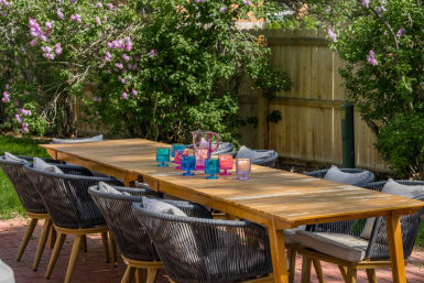 La Maison Bleue: Chic Rental with Pool, Sauna, Hot Tub & Karaoke Room image 34