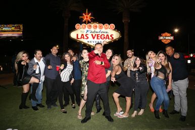 Open Bar Party Bus Nightclub Crawl with Instant VIP Access image 9
