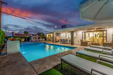 The Kensington: Luxe Scottsdale Retreat with Pool & Outdoor Fireplace Lounge image 49