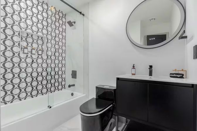 The Kensington: Luxe Scottsdale Retreat with Pool & Outdoor Fireplace Lounge image 31