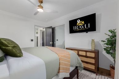 The Kensington: Luxe Scottsdale Retreat with Pool & Outdoor Fireplace Lounge image 25