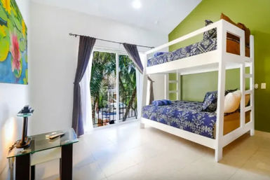 Perfect Stay: Newly Renovated 4 BR Villa in Puerto Aventuras image 15