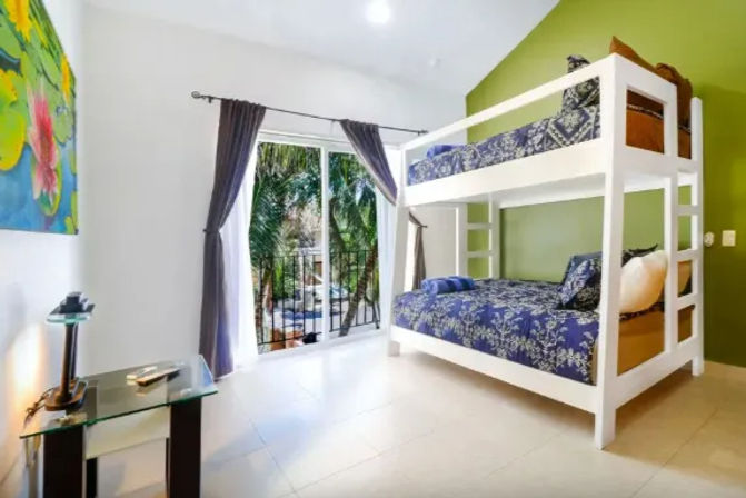 Perfect Stay: Newly Renovated 4 BR Villa in Puerto Aventuras image 15