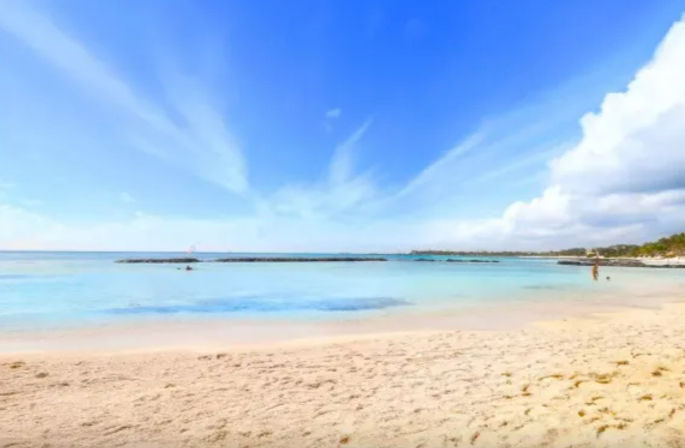 Perfect Stay: Newly Renovated 4 BR Villa in Puerto Aventuras image 4
