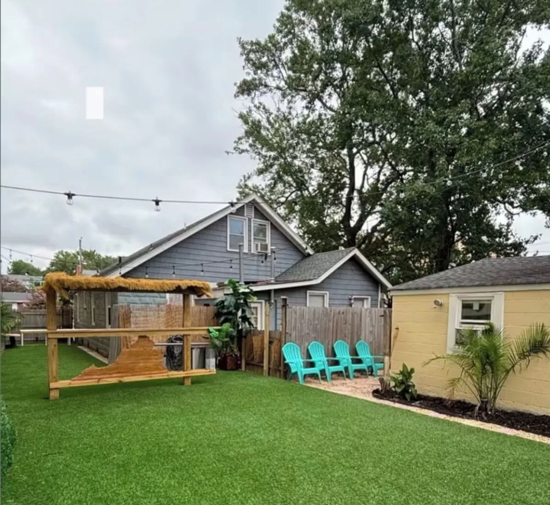 Coastal Comfort Virginia Beach: Steps to the Beach & Boardwalk image 1