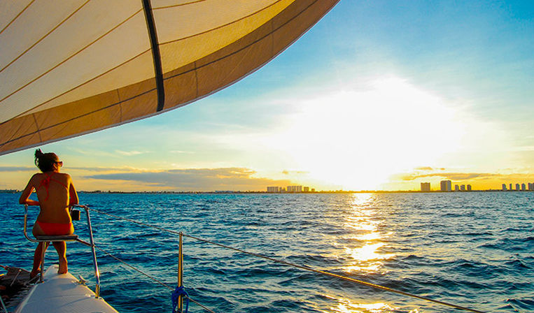 Isla Mujeres Catamaran Sailing Tour: Open Bar, Snorkeling, Beach Club + Lunch image 5