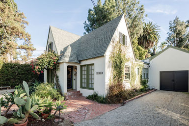 Charming 4 BR English Cottage in Hollywood Dell image 21