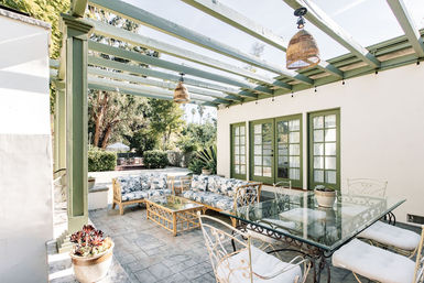 Charming 4 BR English Cottage in Hollywood Dell image 3
