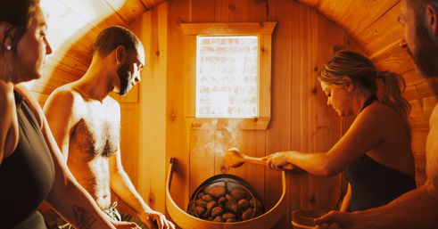 The Sip & Dip: Sauna, Cold & Hot Plunge + Drinks image 3