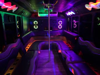 Party Buses for Wine Tours, Brewery Tours, 6th St Bars & More image 5