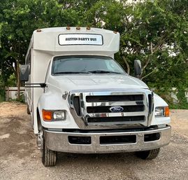 Party Buses for Wine Tours, Brewery Tours, 6th St Bars & More image 9