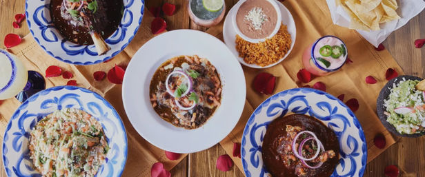 Boozy Mexican-Cuisine Patio Brunches and Dinners Experience at Los Sombreros image 4