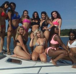 Lake Travis Cruise Experience: Sunset or Karaoke image 5
