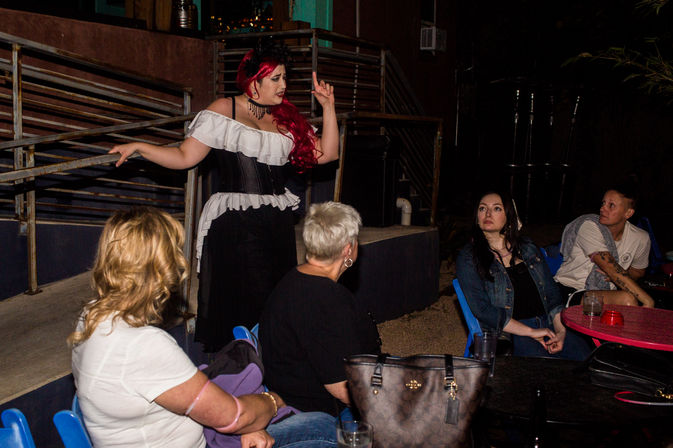 Boos & Booze: Ghost Tour + Bar Crawl in Austin image 9