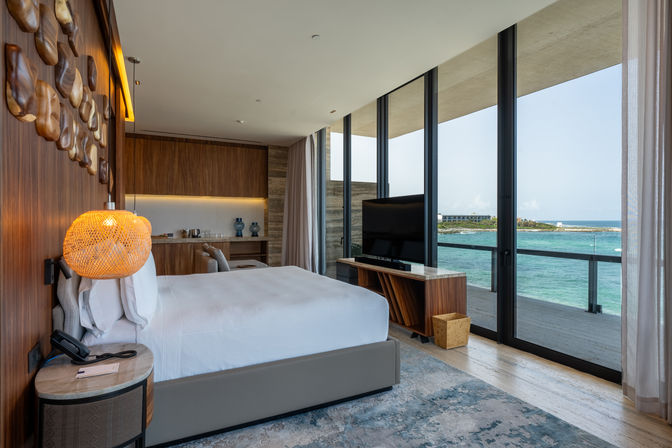 Villa Tulkal: Exquisite Retreat within the Hilton Conrad Complex image 6