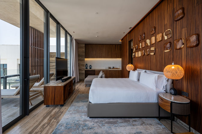 Villa Tulkal: Exquisite Retreat within the Hilton Conrad Complex image 10