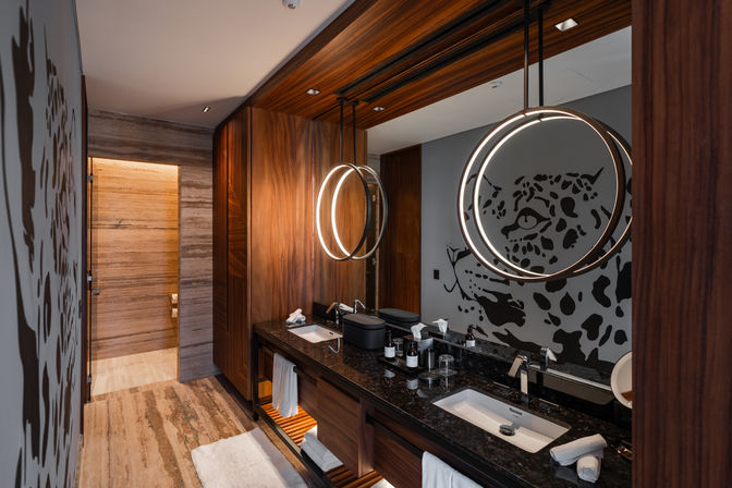 Villa Tulkal: Exquisite Retreat within the Hilton Conrad Complex image 11