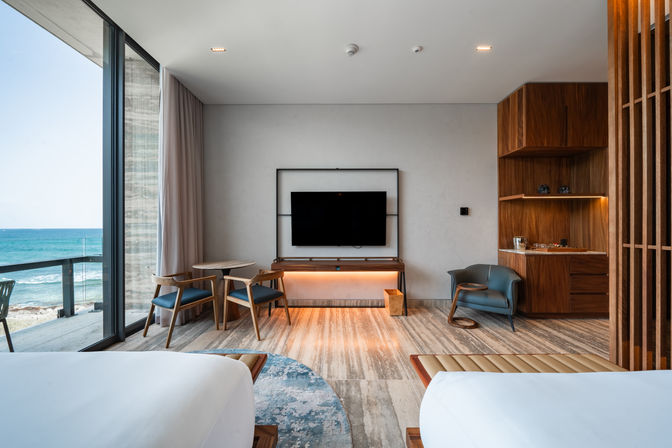 Villa Tulkal: Exquisite Retreat within the Hilton Conrad Complex image 17