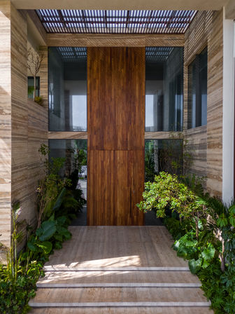 Villa Tulkal: Exquisite Retreat within the Hilton Conrad Complex image 24