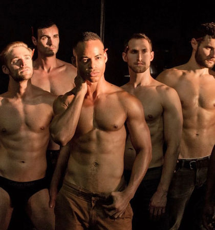 The Artful Bachelorette: Nude Male Model Drawing Party with Group Photo image 9