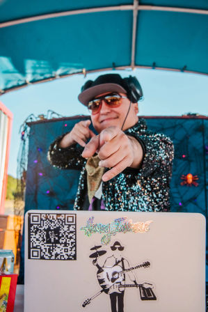 The ATX Disco Cruise: BYOB All-Inclusive Boat Cruise with DJ, Photographer, Coolers & More! image 5